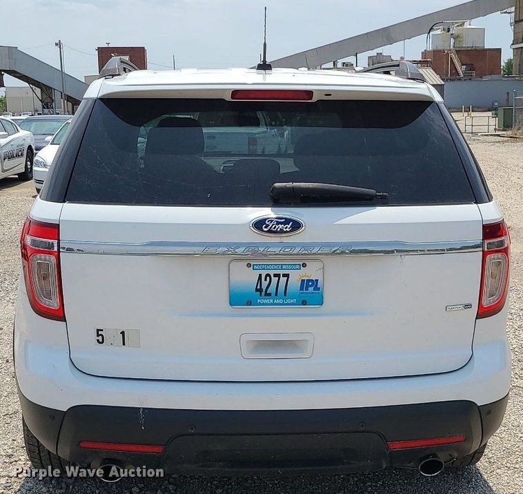 image for item LE9213 2015 Ford Explorer  SUV