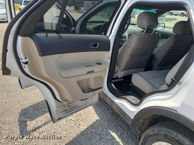 image for item LE9213 2015 Ford Explorer  SUV