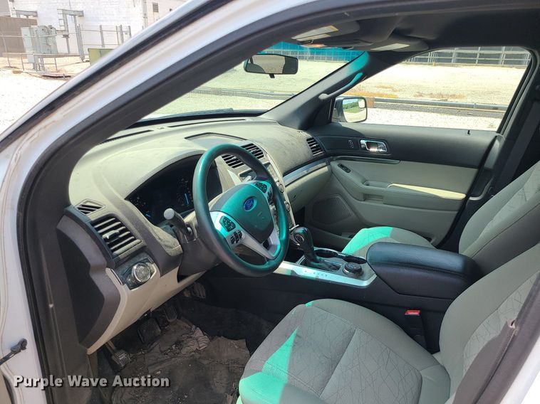 image for item LE9213 2015 Ford Explorer  SUV