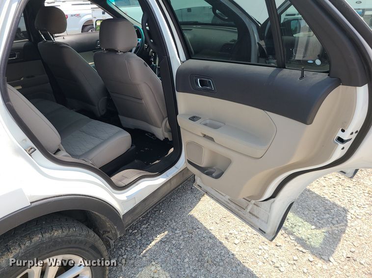 image for item LE9213 2015 Ford Explorer  SUV