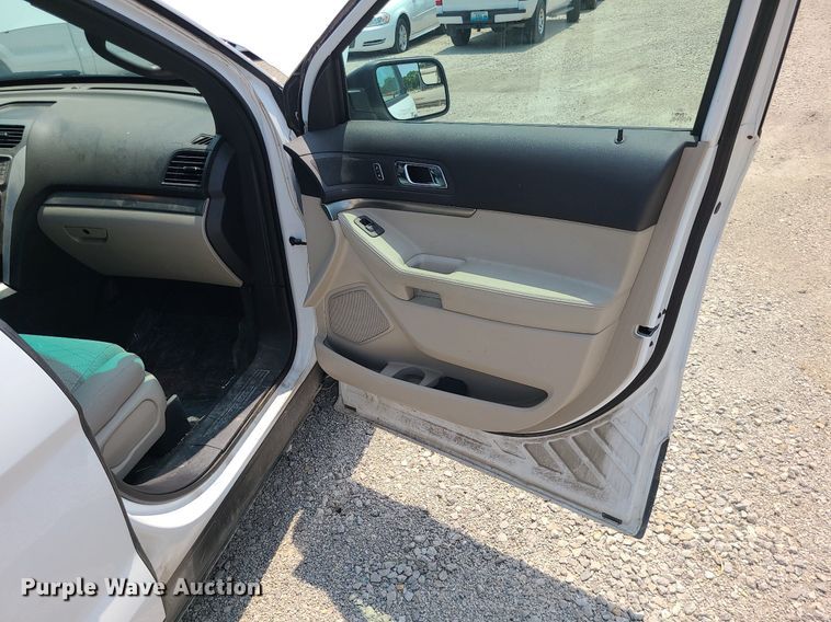 image for item LE9213 2015 Ford Explorer  SUV