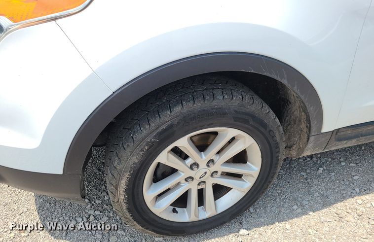 image for item LE9213 2015 Ford Explorer  SUV