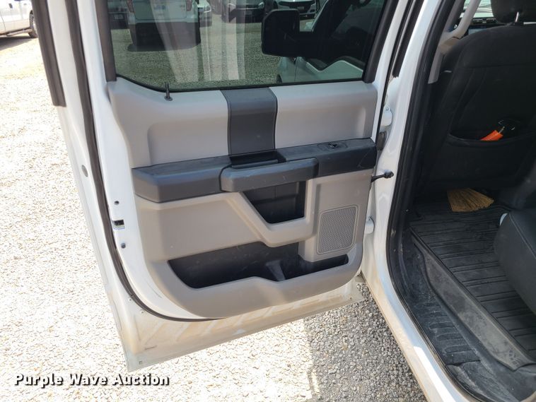 image for item LE9216 2018 Ford F150  SuperCrew pickup truck