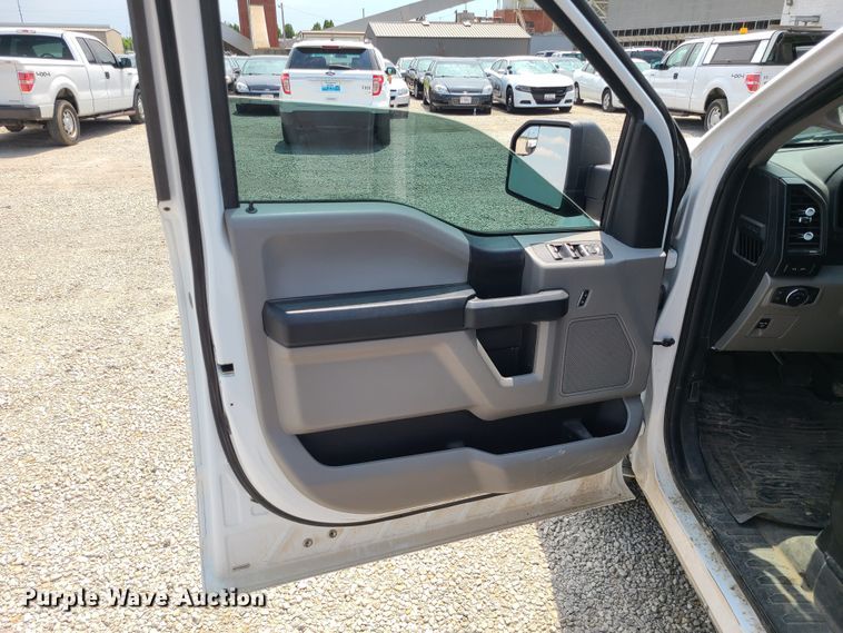 image for item LE9216 2018 Ford F150  SuperCrew pickup truck