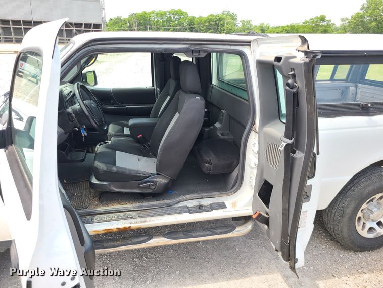 image for item LE9220 2010 Ford Ranger  SuperCab pickup truck