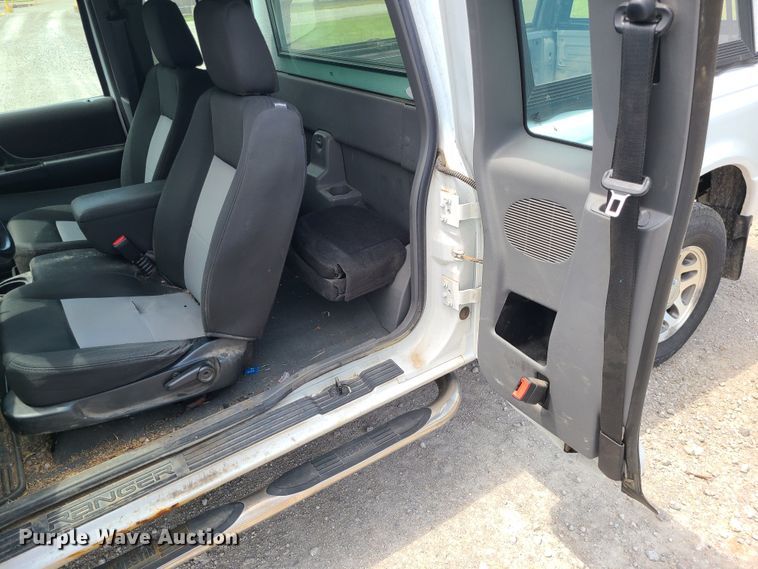 image for item LE9220 2010 Ford Ranger  SuperCab pickup truck