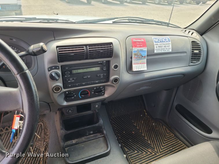 image for item LE9220 2010 Ford Ranger  SuperCab pickup truck