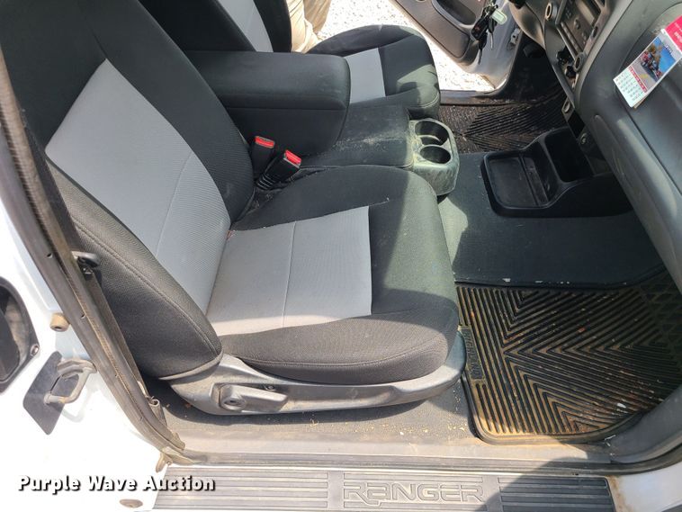 image for item LE9220 2010 Ford Ranger  SuperCab pickup truck