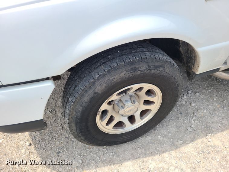 image for item LE9220 2010 Ford Ranger  SuperCab pickup truck