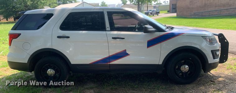 image for item LH9678 2017 Ford Explorer Police Interceptor  SUV