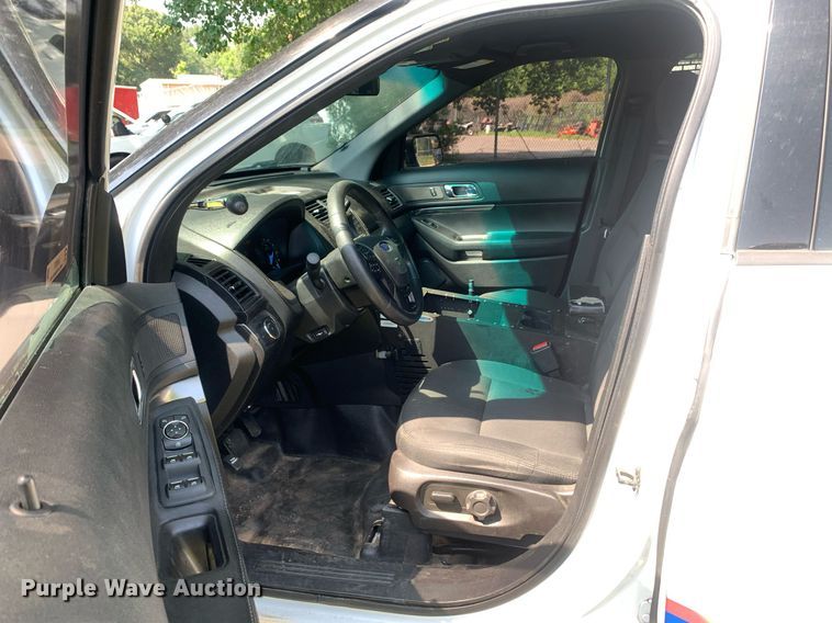 image for item LH9678 2017 Ford Explorer Police Interceptor  SUV