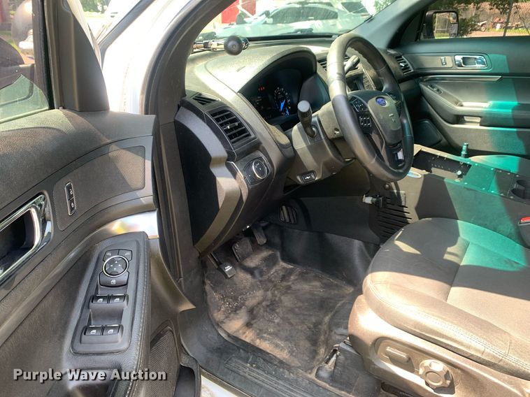 image for item LH9678 2017 Ford Explorer Police Interceptor  SUV