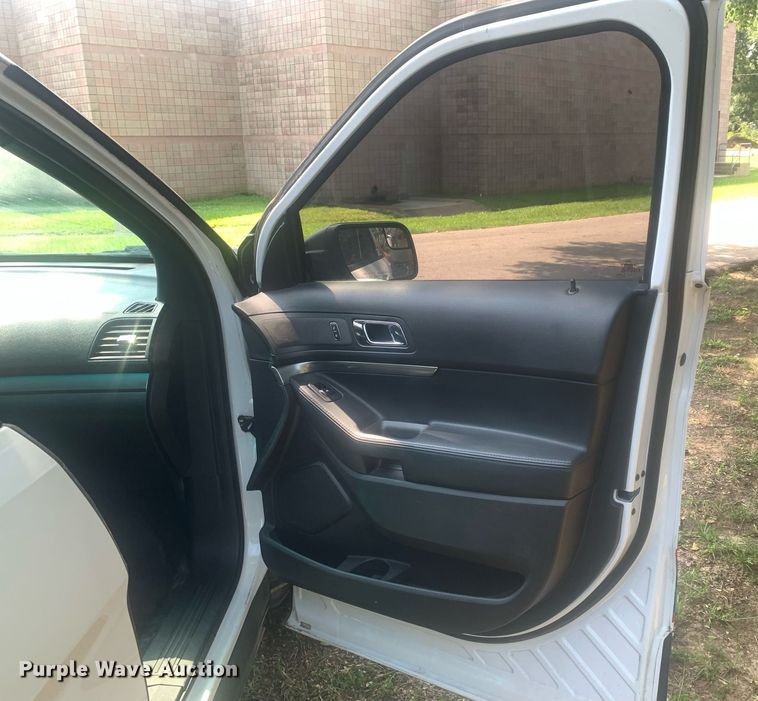 image for item LH9678 2017 Ford Explorer Police Interceptor  SUV