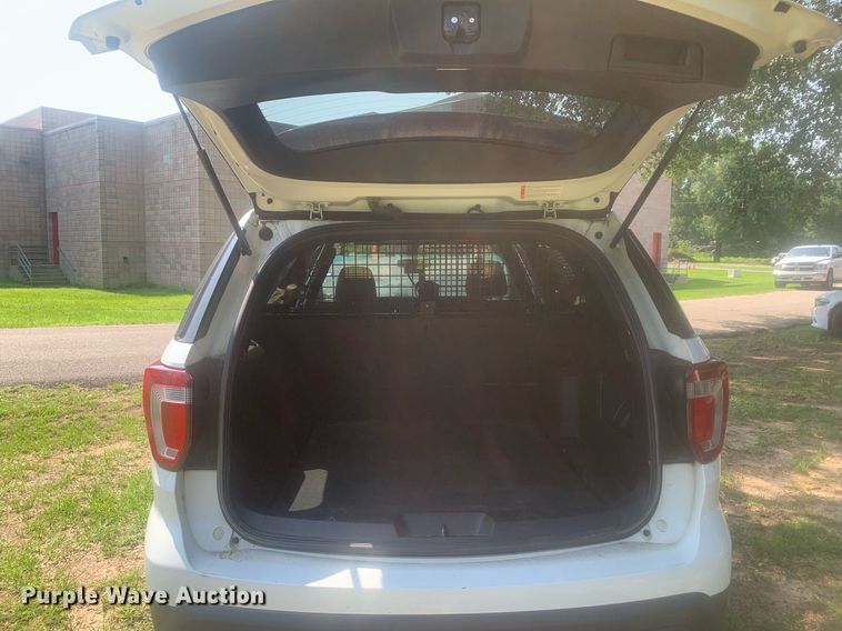 image for item LH9678 2017 Ford Explorer Police Interceptor  SUV