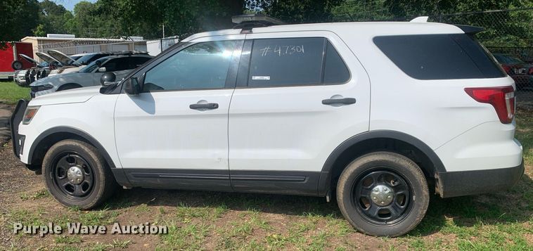 image for item LH9680 2017 Ford Explorer Police Interceptor  SUV
