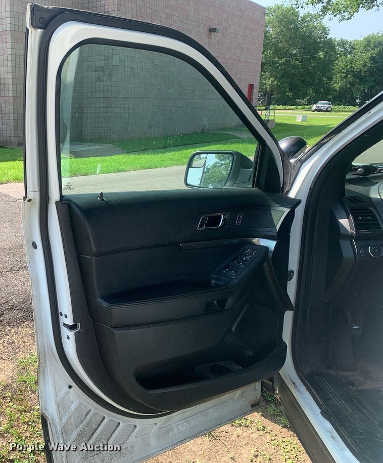 image for item LH9680 2017 Ford Explorer Police Interceptor  SUV