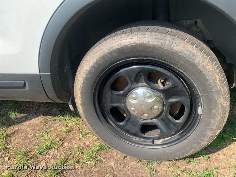 image for item LH9680 2017 Ford Explorer Police Interceptor  SUV