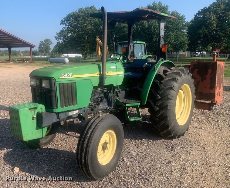 image for item LH9689 2004 John Deere 5420  tractor