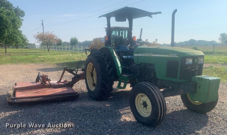 image for item LH9689 2004 John Deere 5420  tractor