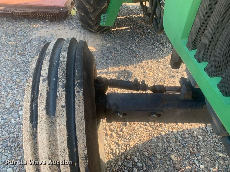 image for item LH9689 2004 John Deere 5420  tractor