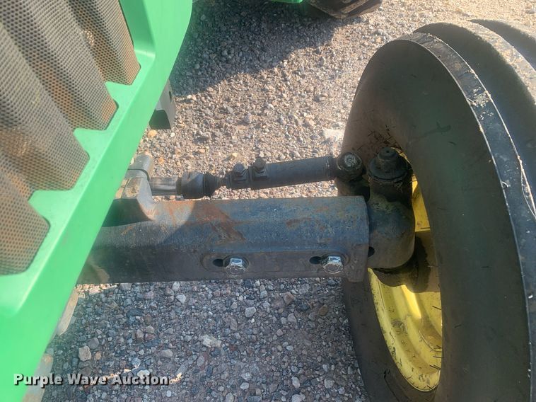 image for item LH9689 2004 John Deere 5420  tractor