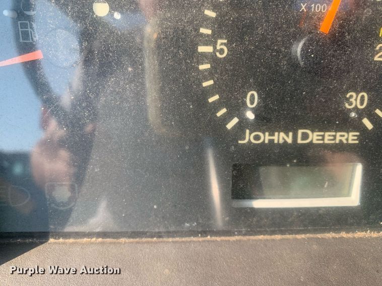image for item LH9689 2004 John Deere 5420  tractor