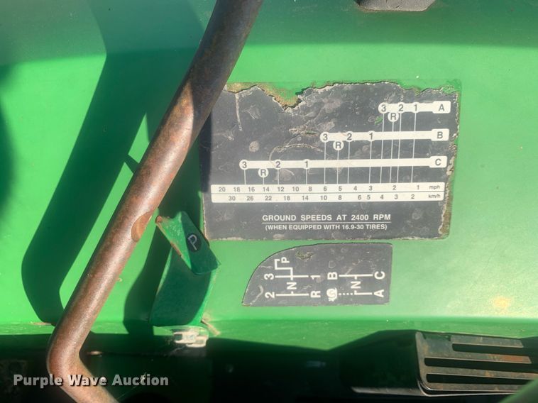 image for item LH9689 2004 John Deere 5420  tractor