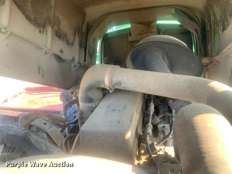 image for item LH9689 2004 John Deere 5420  tractor