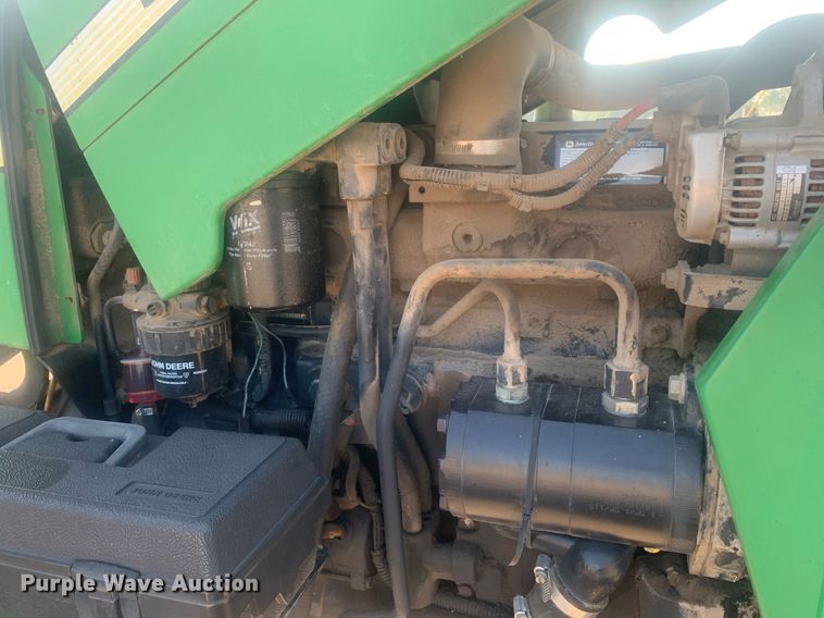 image for item LH9689 2004 John Deere 5420  tractor