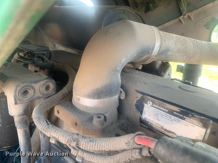 image for item LH9689 2004 John Deere 5420  tractor