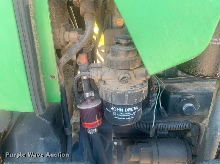 image for item LH9689 2004 John Deere 5420  tractor