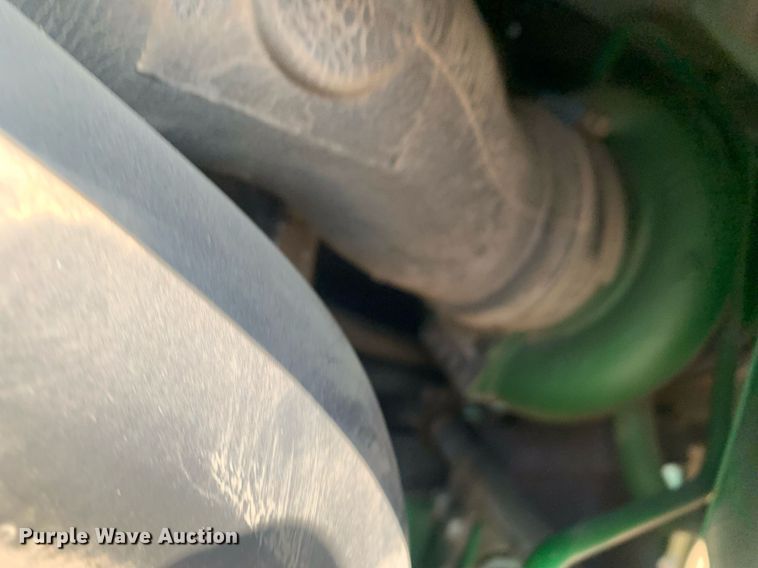 image for item LH9689 2004 John Deere 5420  tractor