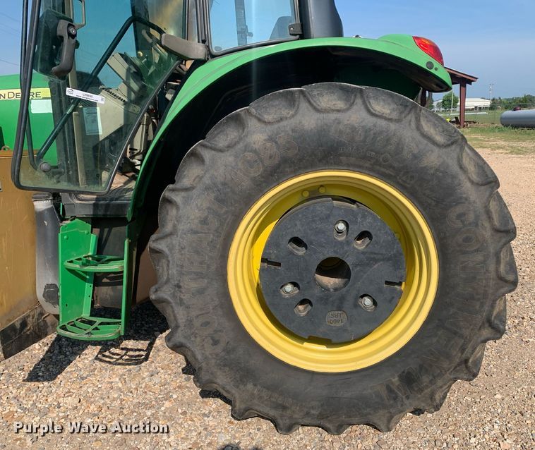 image for item LH9689 2004 John Deere 5420  tractor