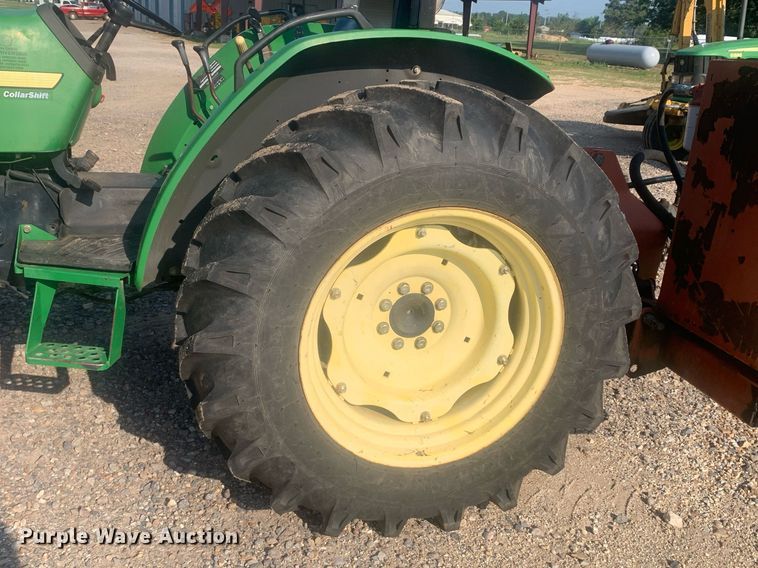 image for item LH9689 2004 John Deere 5420  tractor