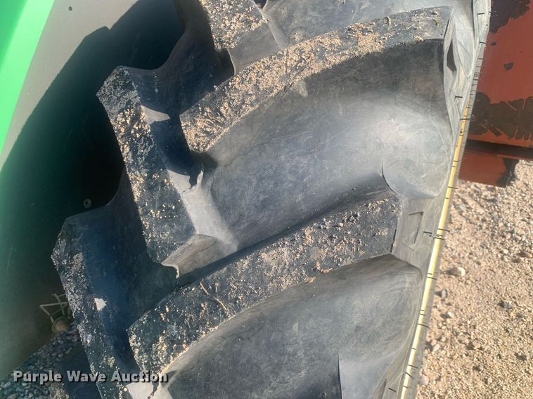 image for item LH9689 2004 John Deere 5420  tractor