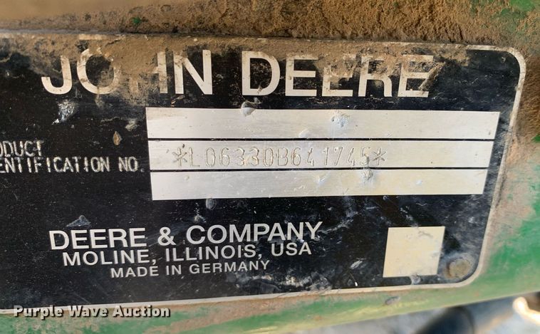 image for item LH9689 2004 John Deere 5420  tractor