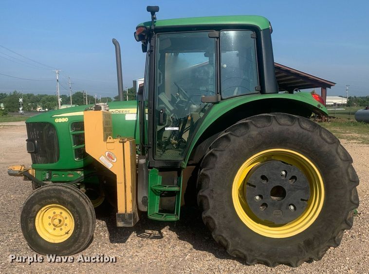 image for item LH9690 2010 John Deere 6330  tractor