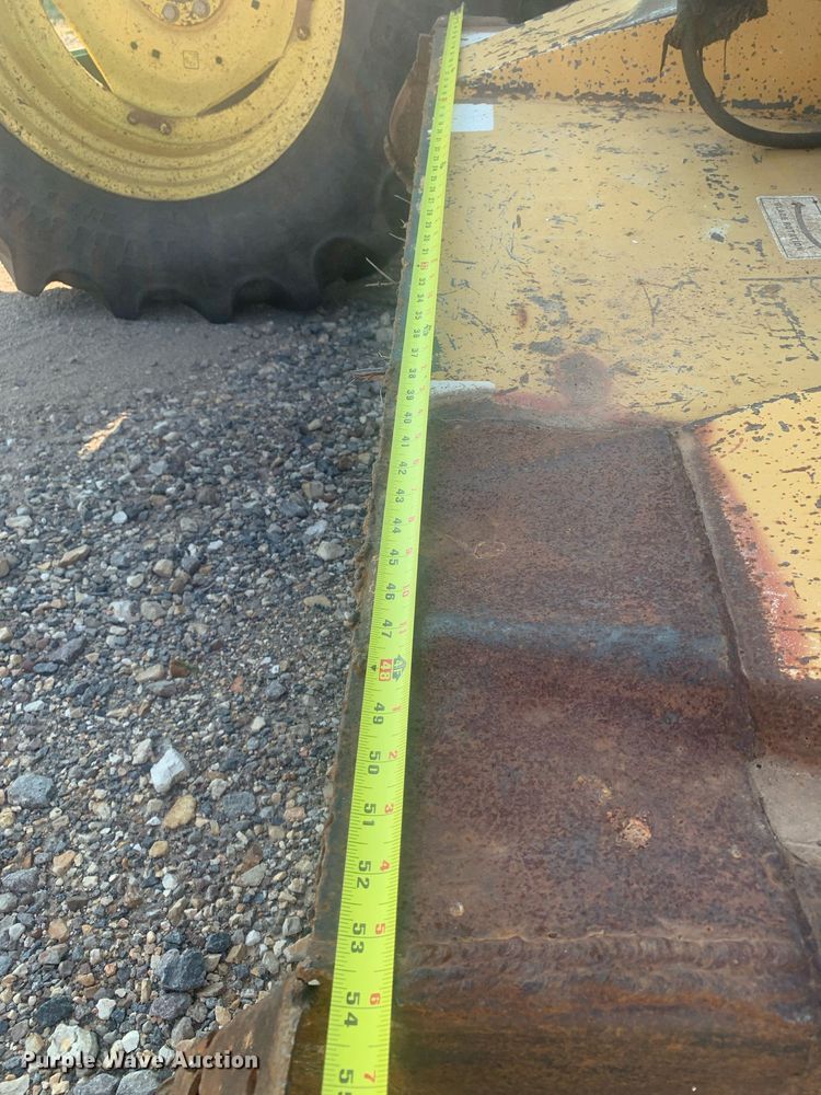 image for item LH9690 2010 John Deere 6330  tractor