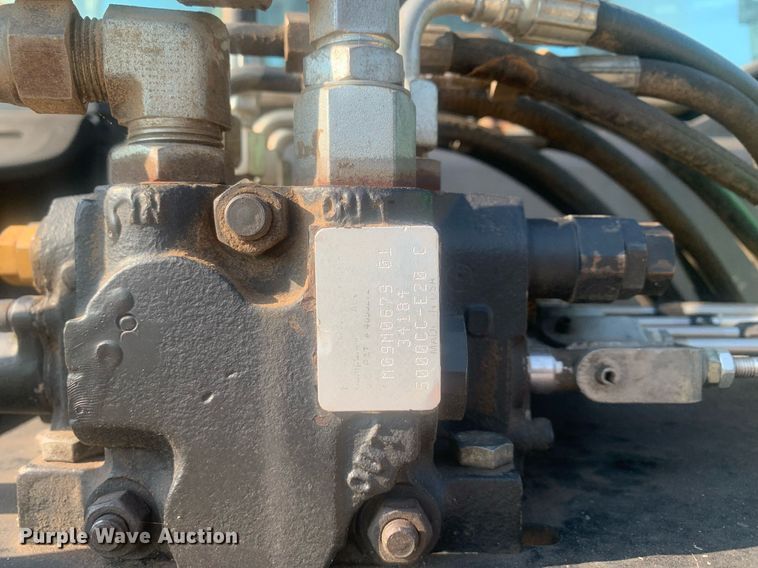 image for item LH9690 2010 John Deere 6330  tractor