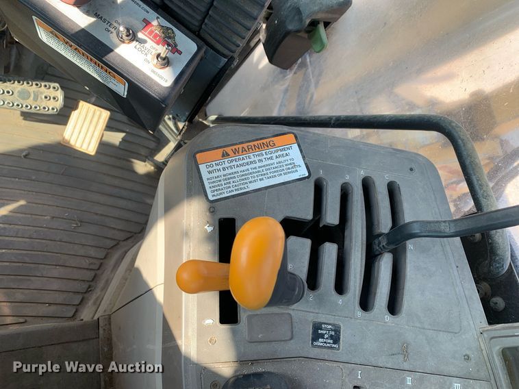 image for item LH9690 2010 John Deere 6330  tractor