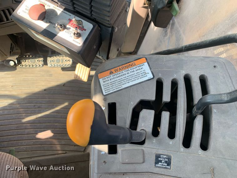 image for item LH9690 2010 John Deere 6330  tractor