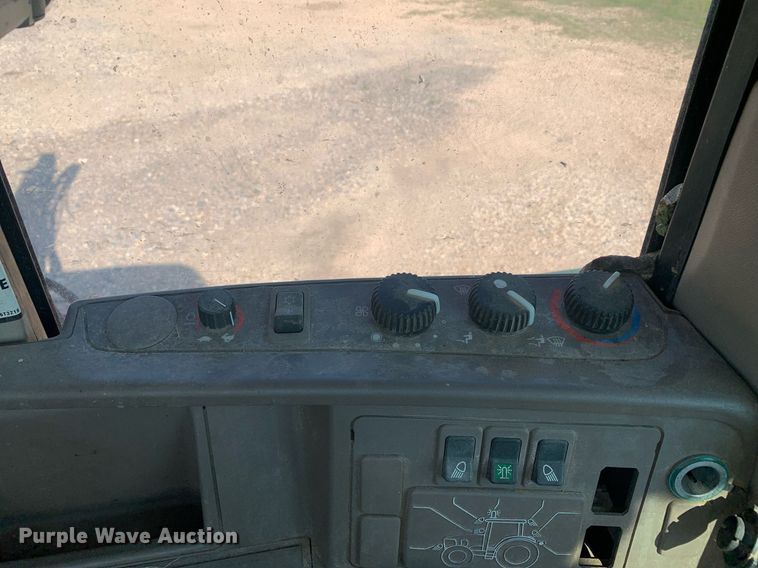 image for item LH9690 2010 John Deere 6330  tractor