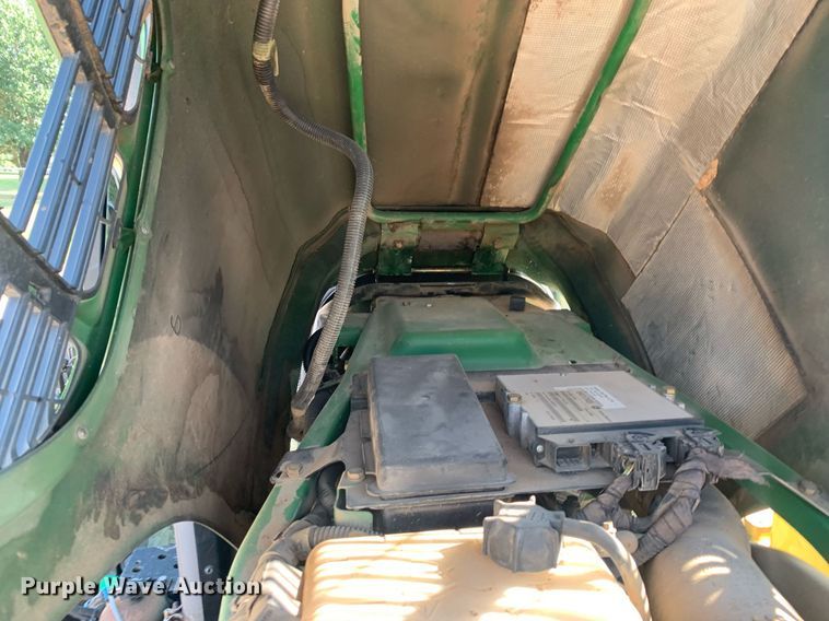 image for item LH9690 2010 John Deere 6330  tractor