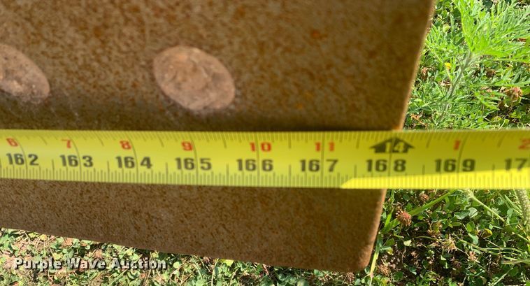 image for item LH9691 2005 John Deere 672D  motor grader