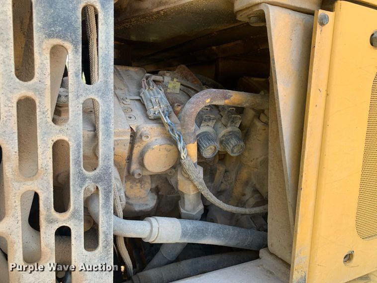 image for item LH9691 2005 John Deere 672D  motor grader