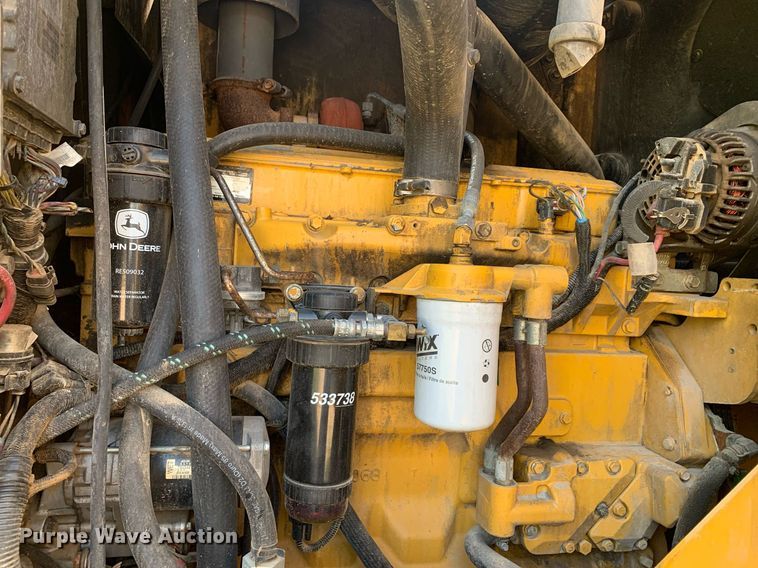 image for item LH9691 2005 John Deere 672D  motor grader