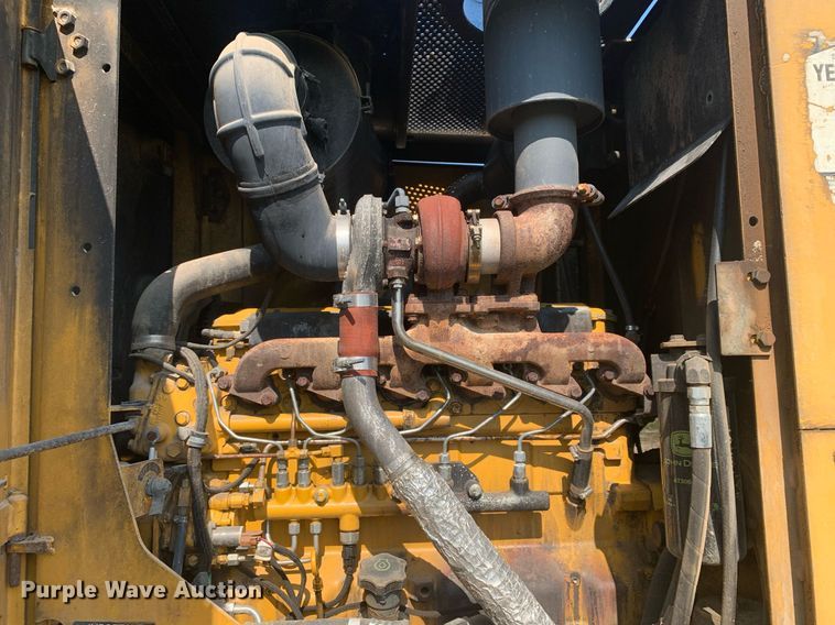 image for item LH9691 2005 John Deere 672D  motor grader