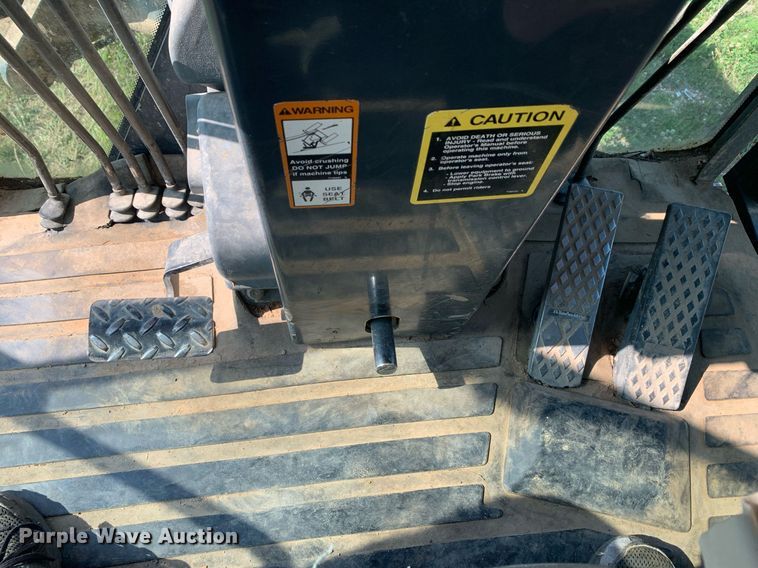 image for item LH9691 2005 John Deere 672D  motor grader