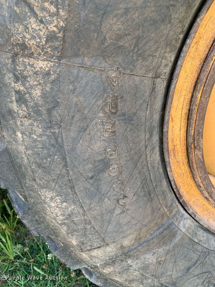 image for item LH9691 2005 John Deere 672D  motor grader