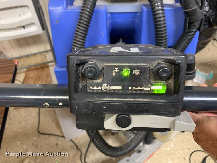 image for item LH9692 Floor sweeper